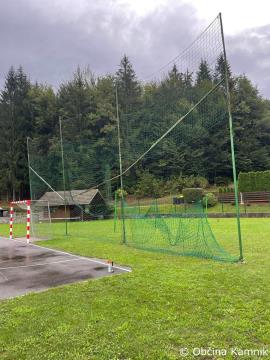 Sanacija dotrajane lovilne mreže na športnem igrišču Loke v Tuhinju (2)